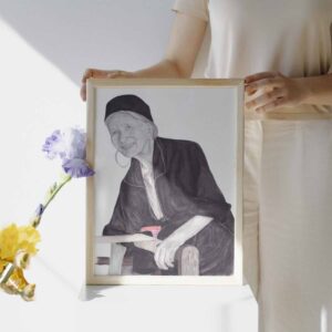 tableau dessin portrait vielle femme agee fileuse de chanvre tribu ethnie hmong noir Vietnam