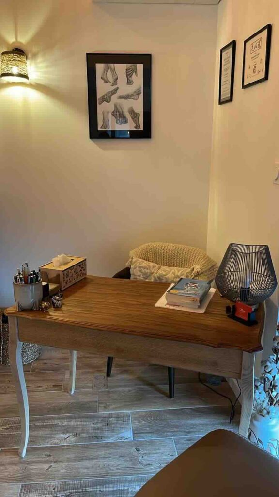 affiche pieds massage reflexologie crayon illustration dessin